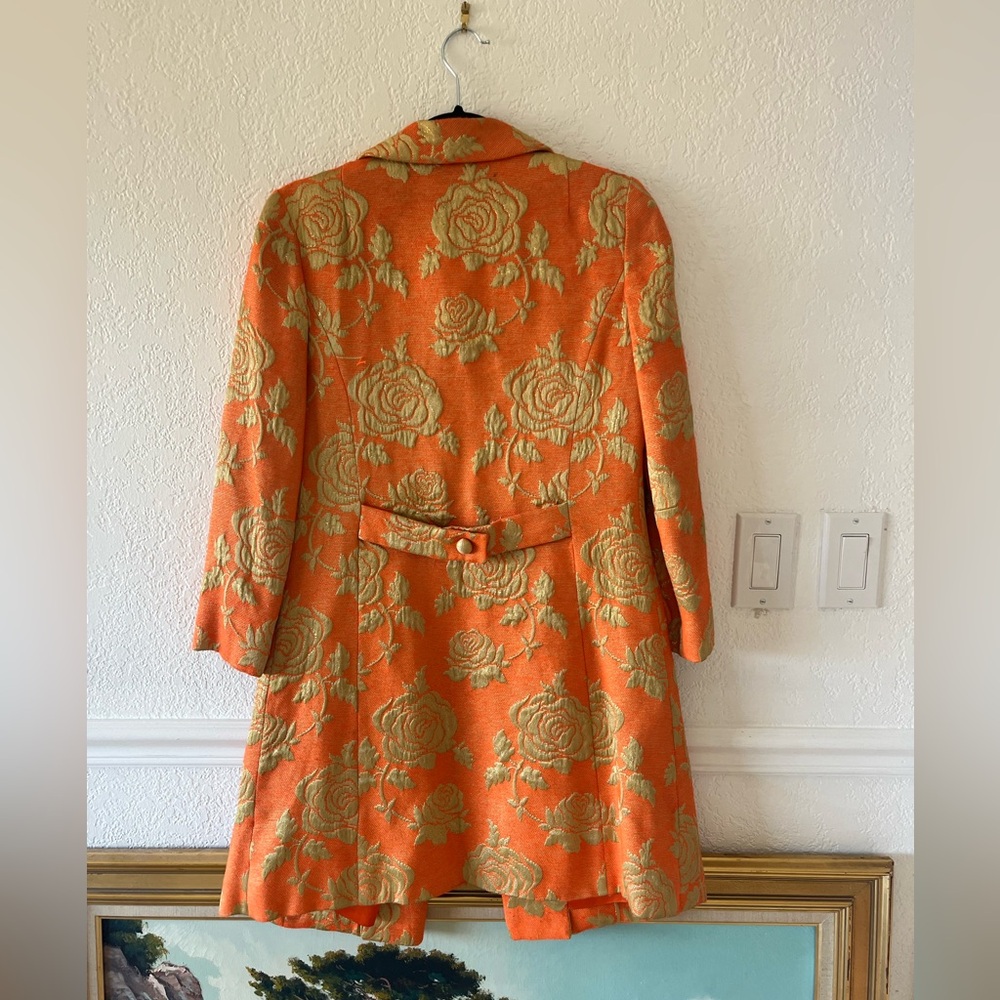 Vintage Jacquard Floral Orange Women's Coat - Picture 4 of 8
